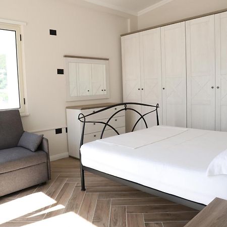 Tea Residence, Gjiri I Lalzit Apartments ドゥラス エクステリア 写真