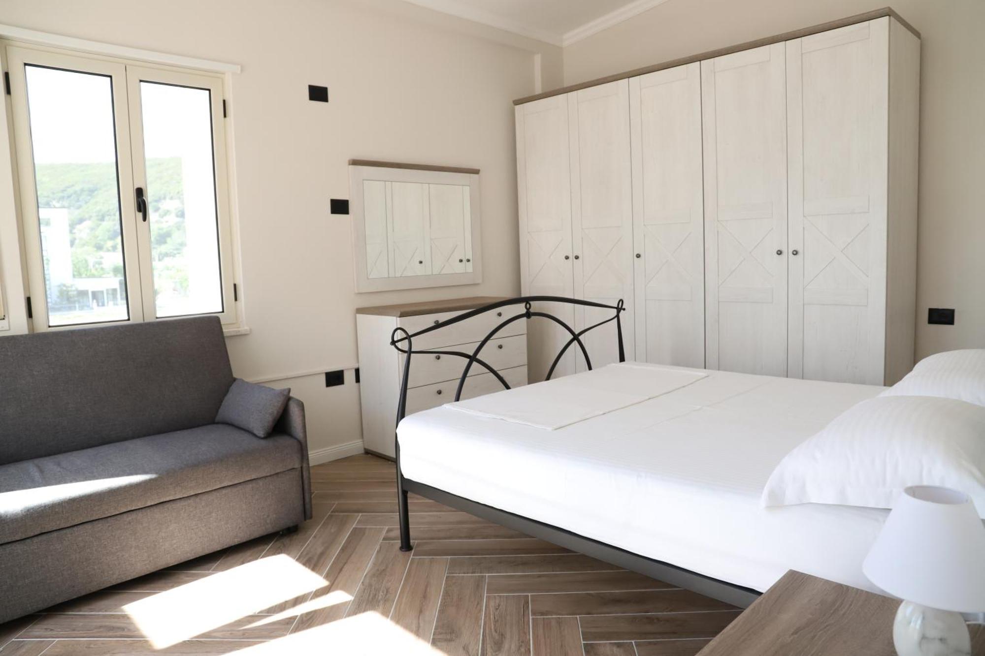 Tea Residence, Gjiri I Lalzit Apartments ドゥラス エクステリア 写真